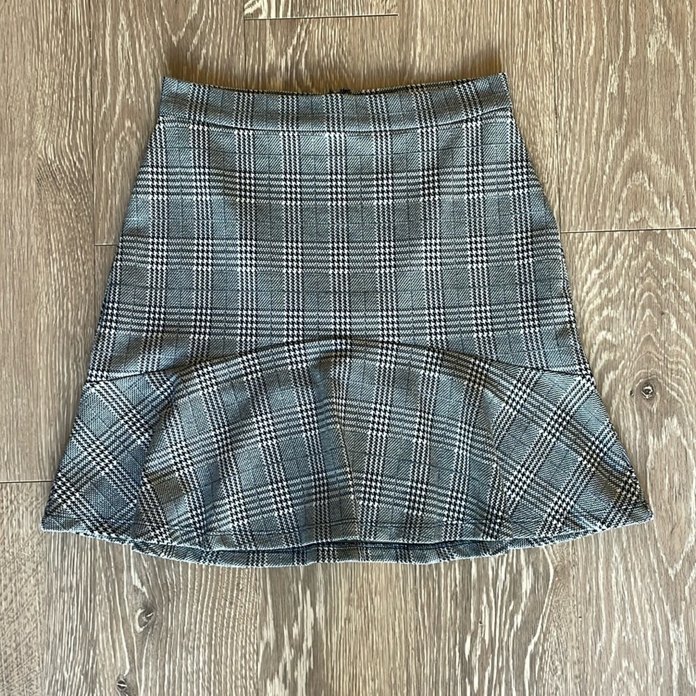 Banana Republic Flare Mini Skirt - Picture 1 of 3